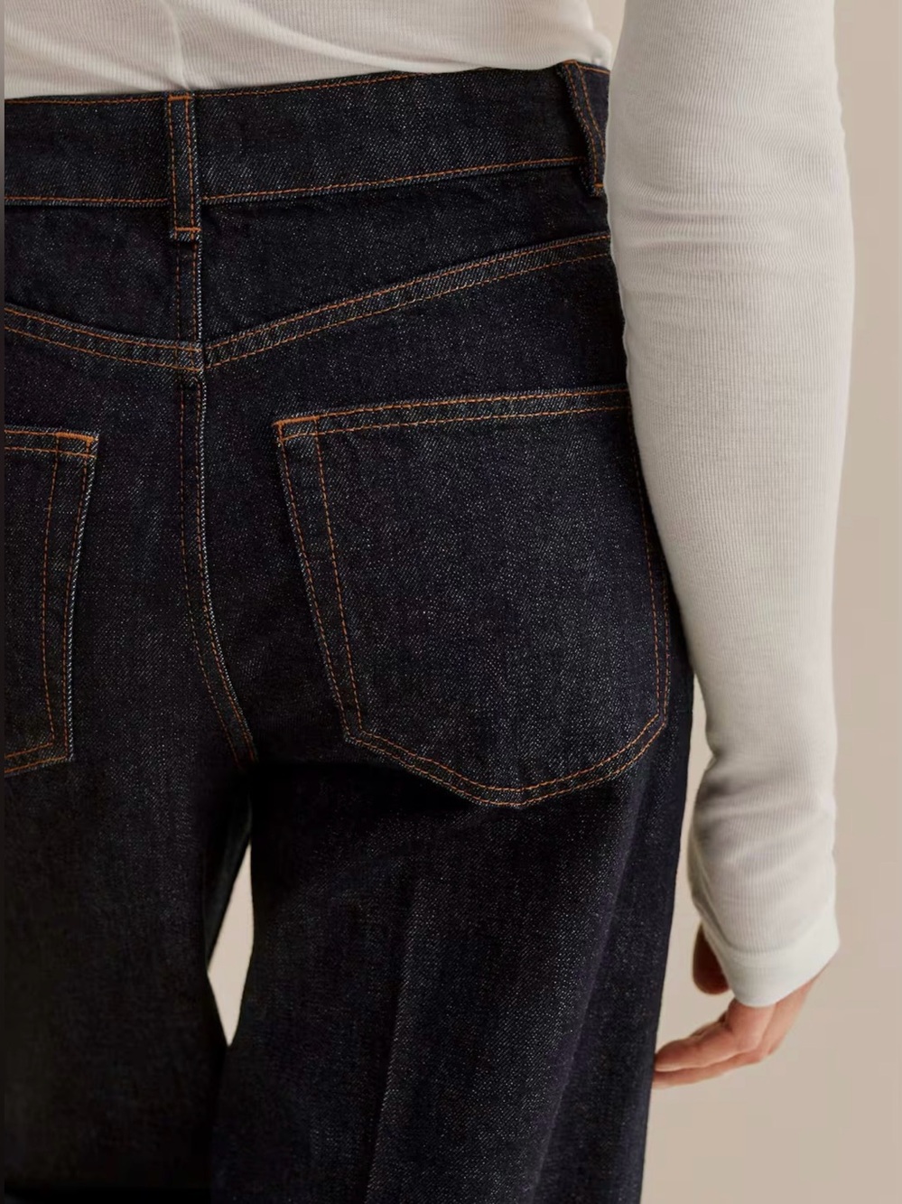 ME+EM Crease Front Turn Up Wide-Leg
Jean
Size: 28 - Picture 6 of 8